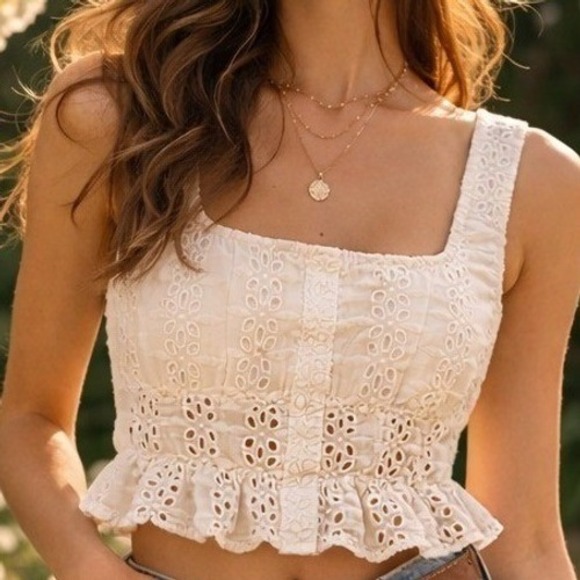 Lulus Tops - Lulus Milkmaid Eyelet Crop Top M White Sleeveless Ruffle Cottagecore Coquette